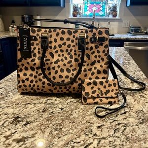 NWT - ChillX Leopard Crossbody Tote & Card Holder